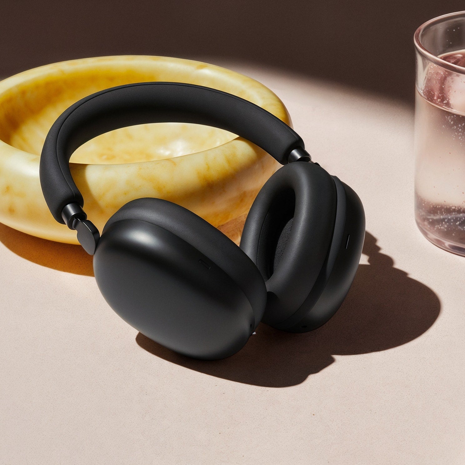 Quiet Headphones-thumbmail-7